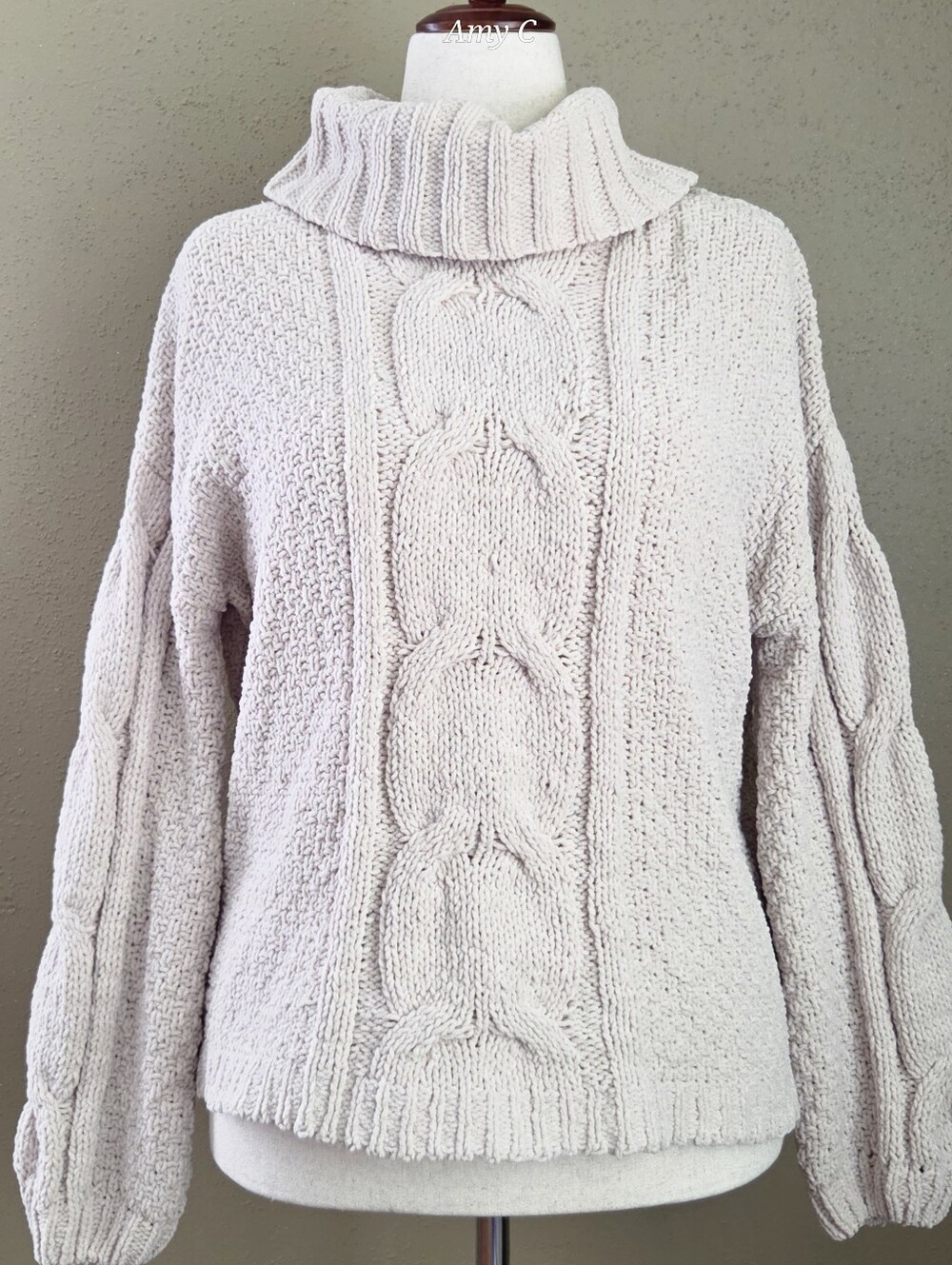 Seven7 Cream Chunky Cable Turtleneck Sweater Size Small